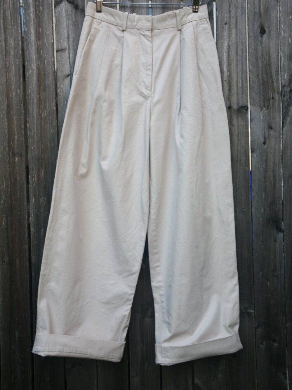 Size 4 - COS Women's Ivory Cotton High Waist Pleated Pants - Picture 4 of 7